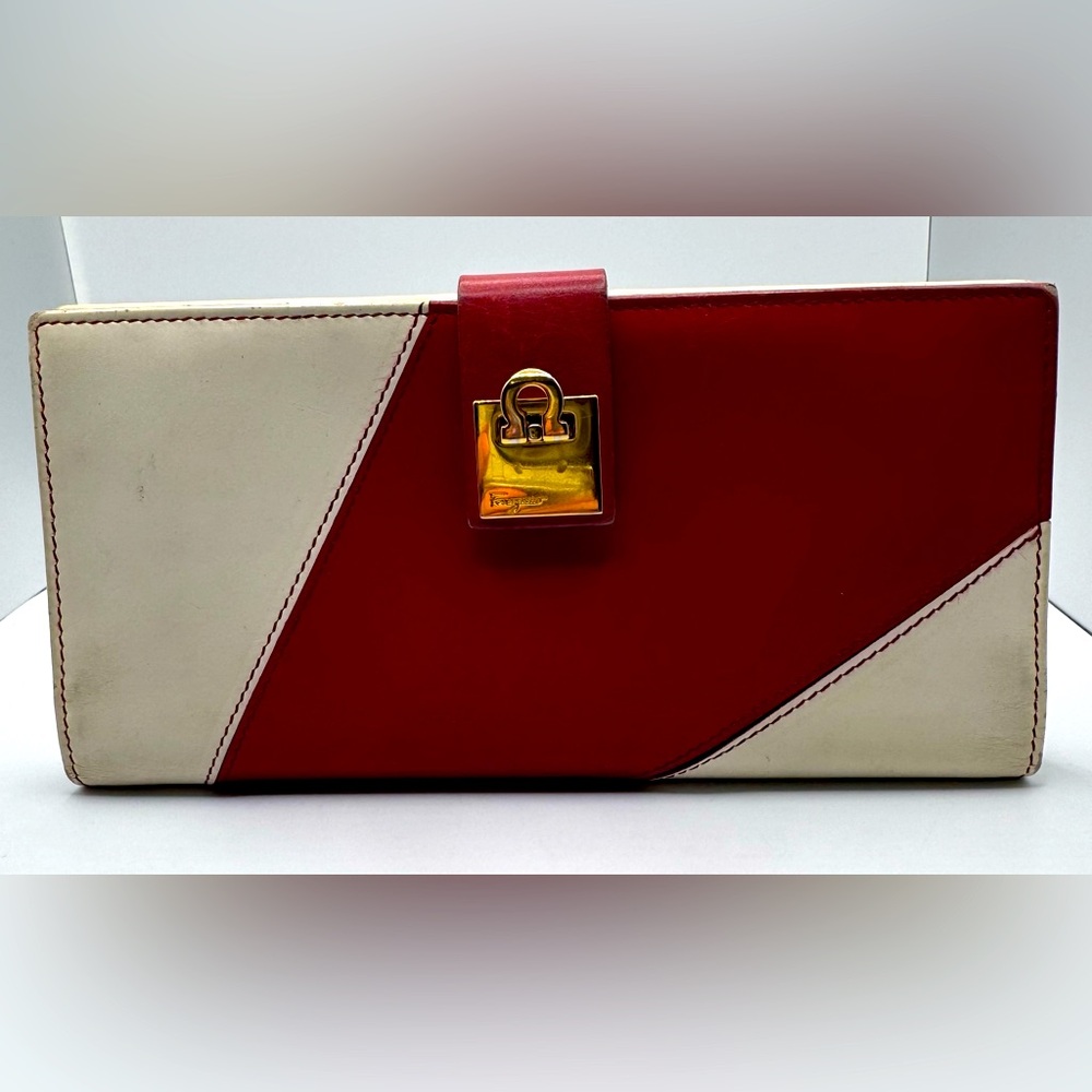Salvatore Ferragamo Gorgeous Preloved Long Wallet with COA